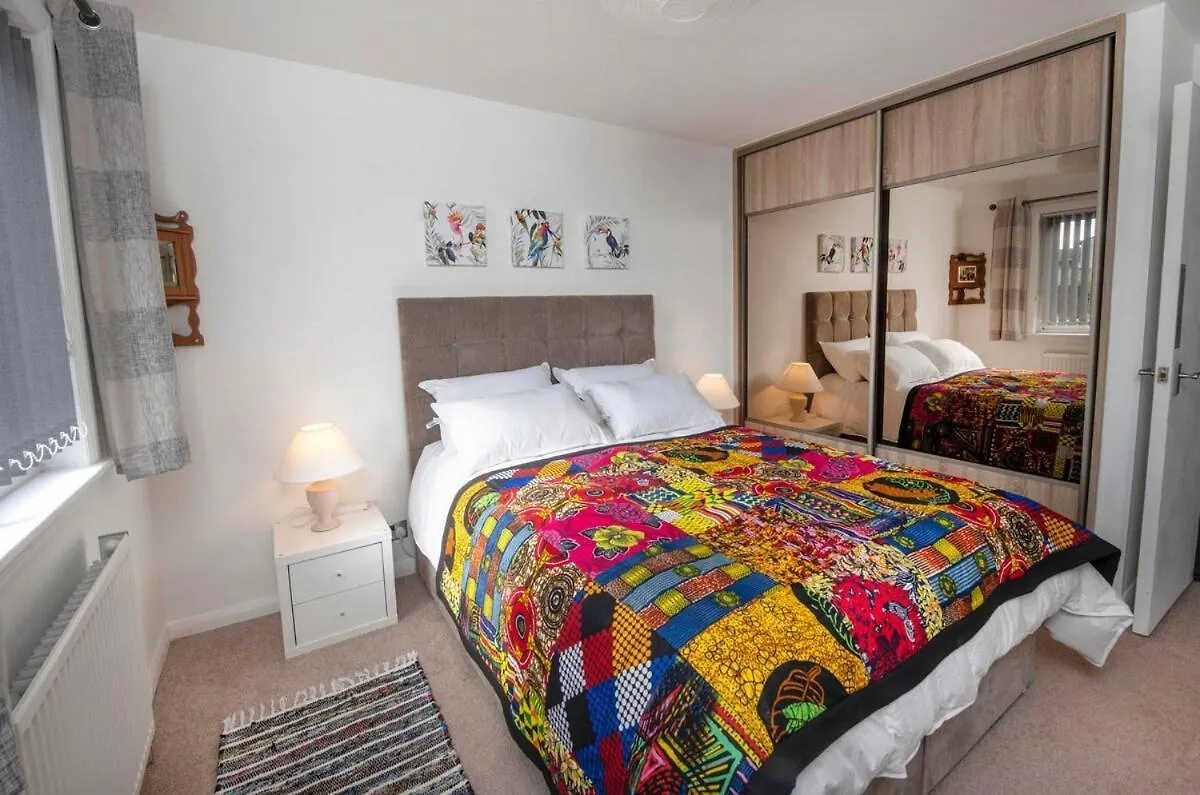 Semesterbostad Beautiful Spacious House Airport Edinburg