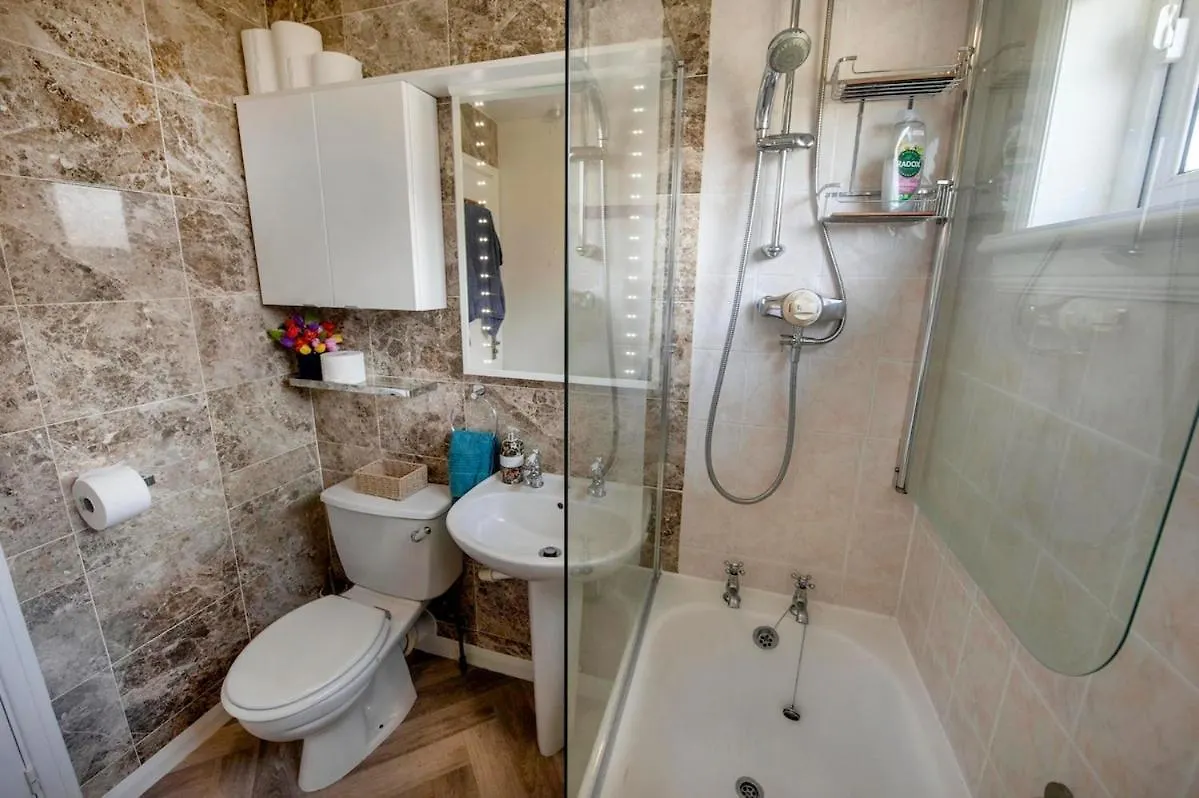 Semesterbostad Beautiful Spacious House Airport Edinburg Storbritannien
