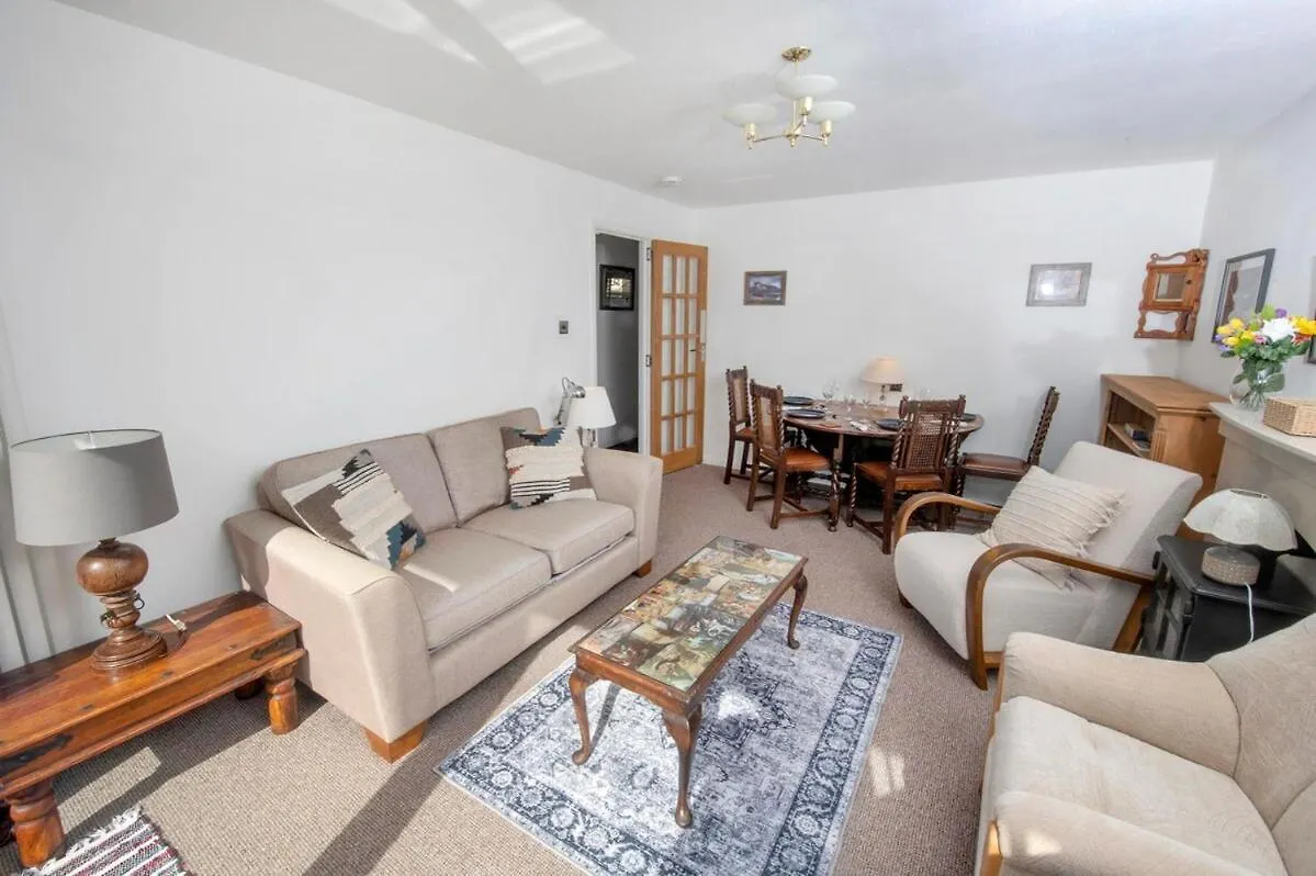 Beautiful Spacious House Airport Edinburg Storbritannien