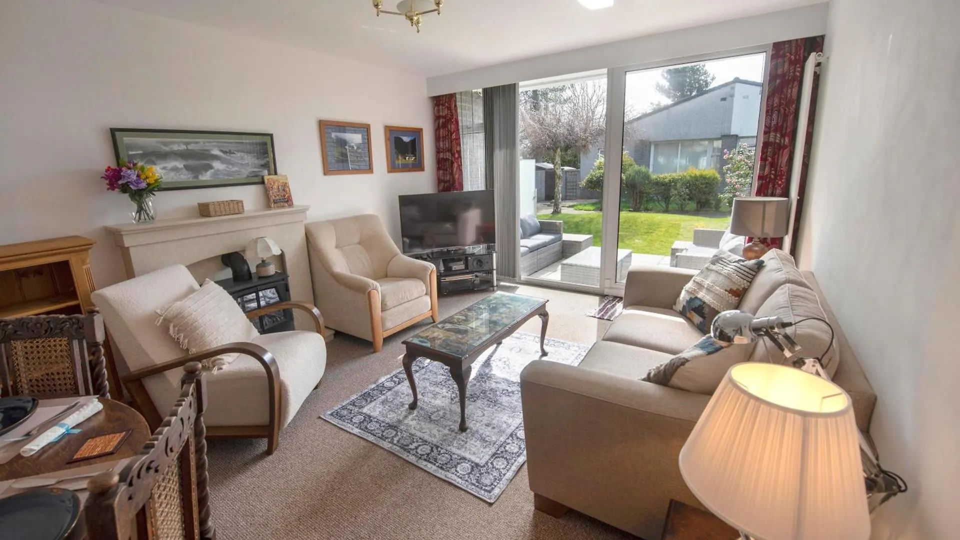 Semesterbostad Beautiful Spacious House Airport Edinburg